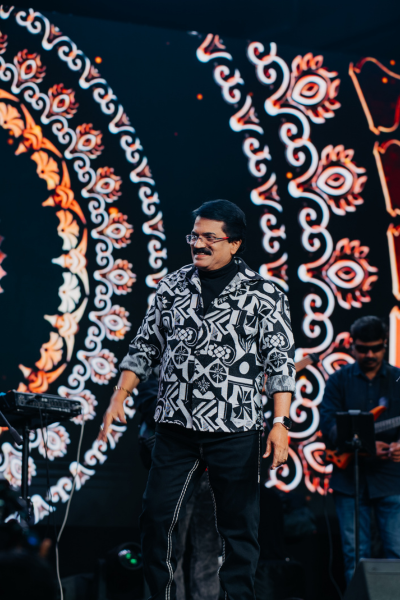 MG Shreekumar Live